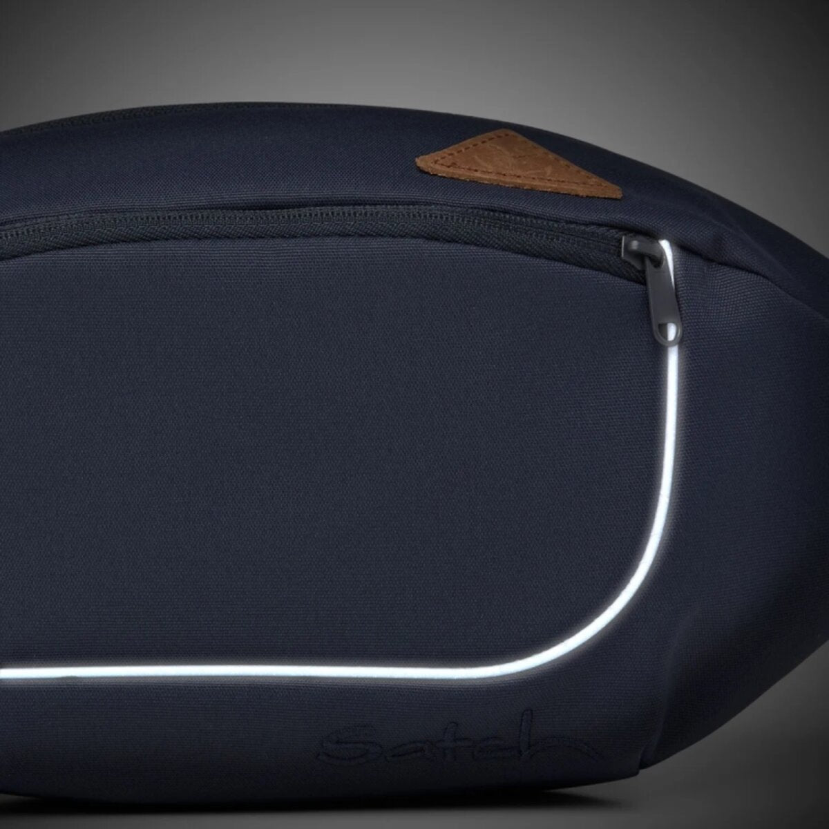 Satch Brusttasche Pure Navy Cross