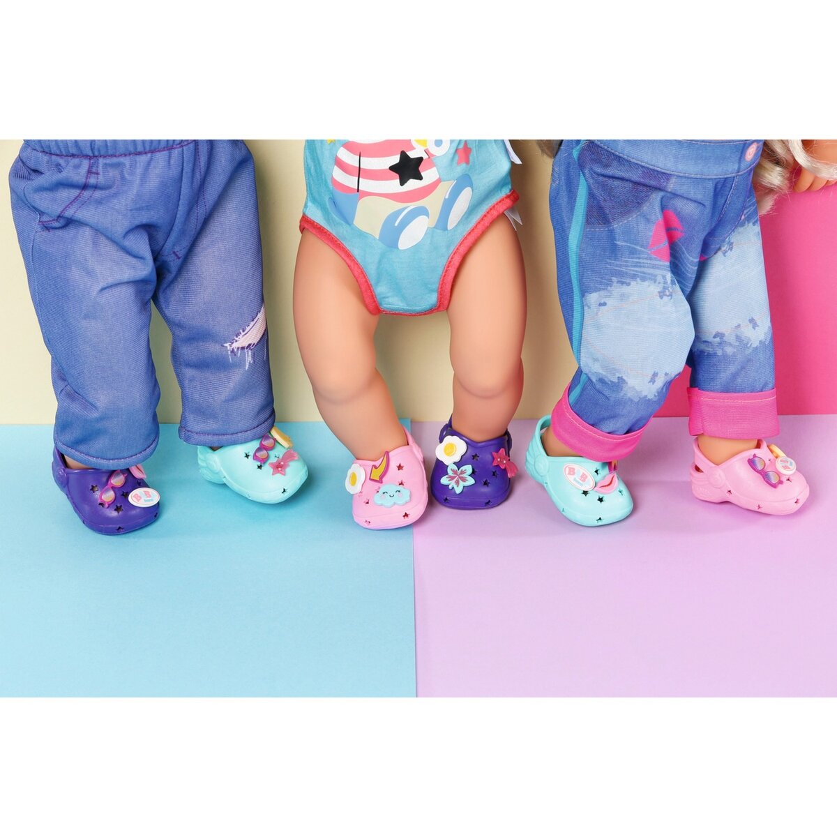 BABY born® Schuhe mit Pins 43cm, 1 Stück, 3-fach sortiert