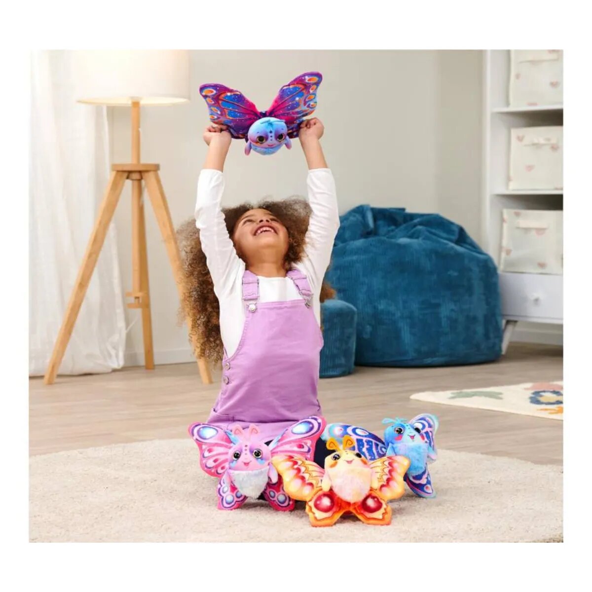 Simba Fluffyfly Plüsch Schmetterling 30 cm, 1 Stück, 4-fach sortiert
